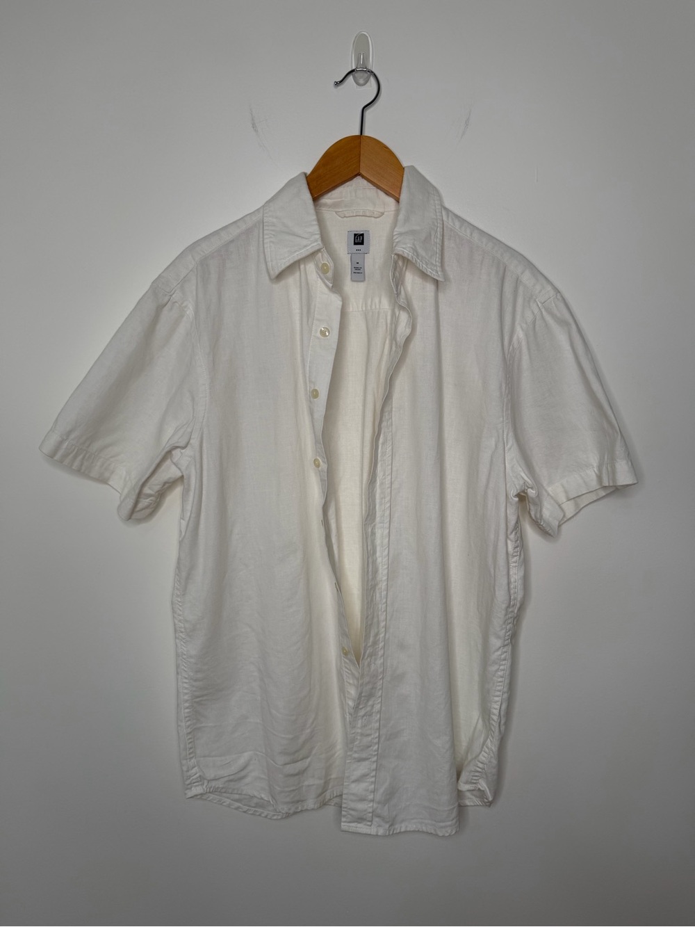 GAP Men’s Medium White Linen Short Sleeve Button Down Shirt Coastal Summer